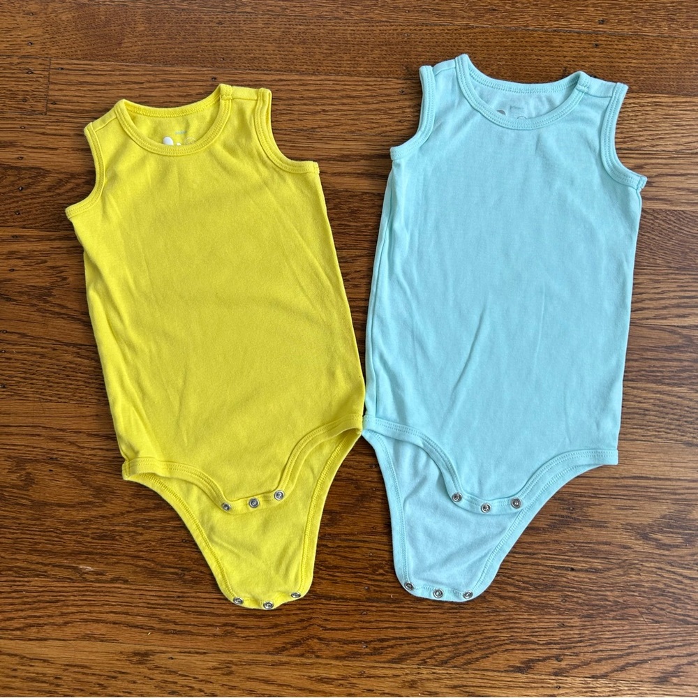 EUC Primary Yellow and Blue Sleeveless Bodysuits Onesies 12M-18M